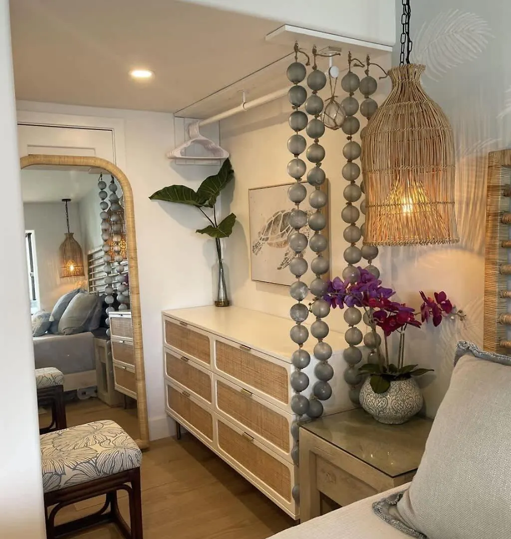 Unforgettable Oceanfront Stay , Nature, Luxury & Tranquility Kahana